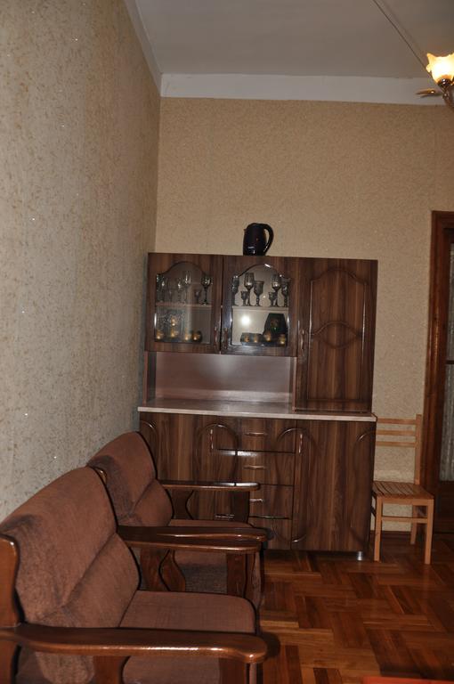 Guest House Racha Ambrolauri Exterior photo